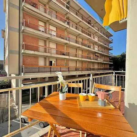 דירה 50 Metri Dal Mare - Grande Terrazza - Wifi - La Conchiglia *